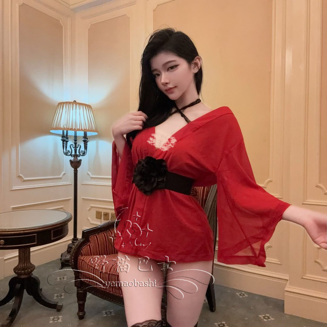 红色V领和风束腰显瘦睡裙图片
