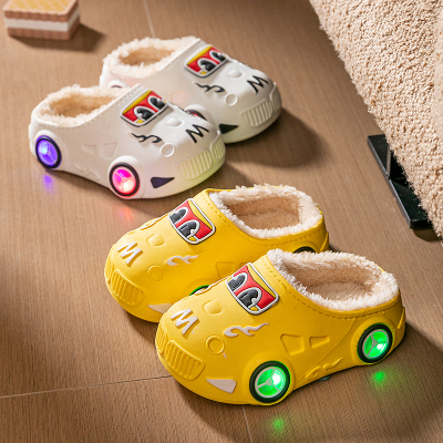 儿童拖鞋2025新款闪光灯汽车凉拖