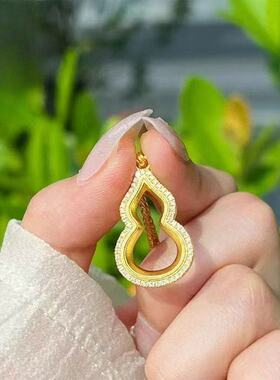 金色镂空葫芦吊坠项链