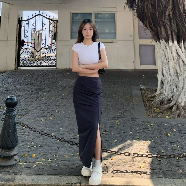 大码显瘦遮胯中长款包臀半身裙
