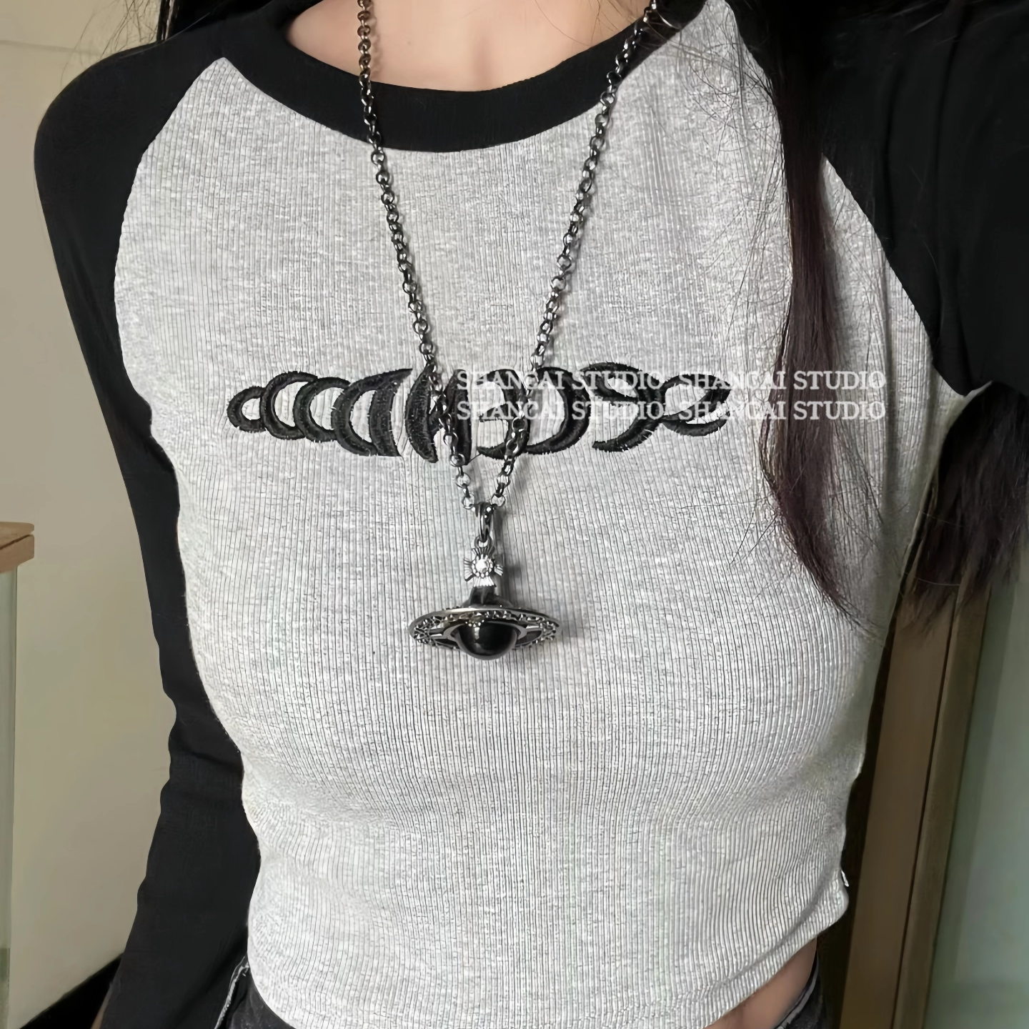 SHANCAI | 大号中古雕花orb立体土星项链做旧复古朋克毛衣链颈链