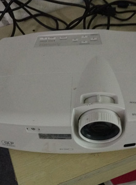 全新投影机仪三菱FD630U家用高清1080P商务办公婚庆HDMI接口DLP