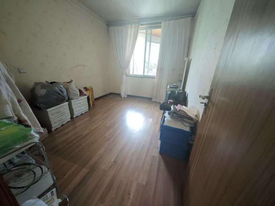 成都邛崃天府临邛法拍房捡漏！130㎡简装三居起拍价55万、临近司马大道地铁口