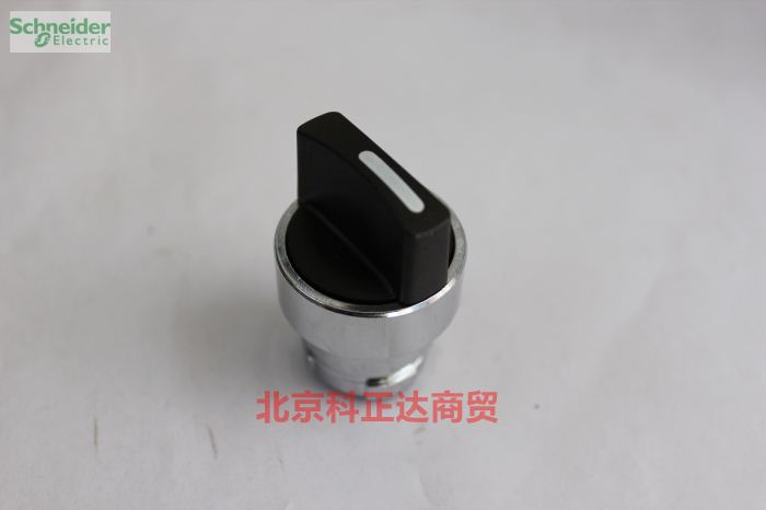 原装正品 假一赔十 郑重承诺:本店所出售的施耐德都是全新正品，只求信誉，拒绝暴利，特价批发，谢绝还价，如收到假货支持客户投诉到底（投诉渠道淘宝官方、工商局打假热线、施耐德打假热线4008101315)施耐德官方服务热线:4008101315