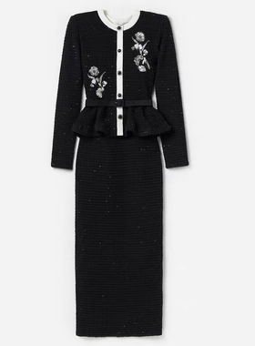 SP纯原2025秋冬新款黑色圆领刺绣花针织连衣裙显瘦小香风中长裙女