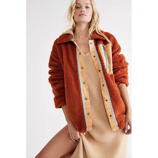 特清FP 复古民族拼接门襟口袋细节 柔软内衬摇粒绒宽松金属扣外套