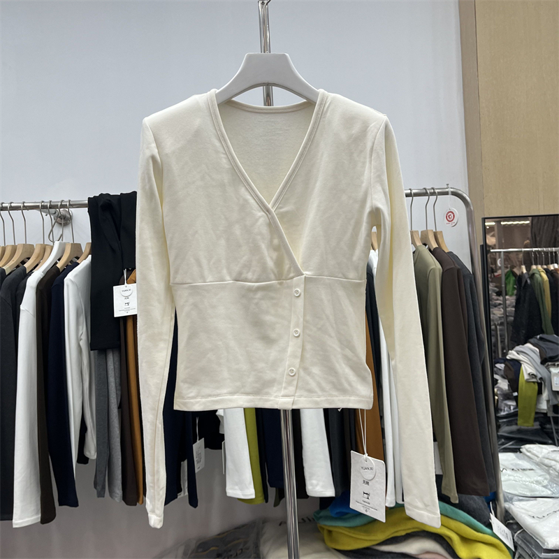 yuanxi元熙6325加绒V领长袖T恤修身显瘦打底衫百搭上衣2025冬新款