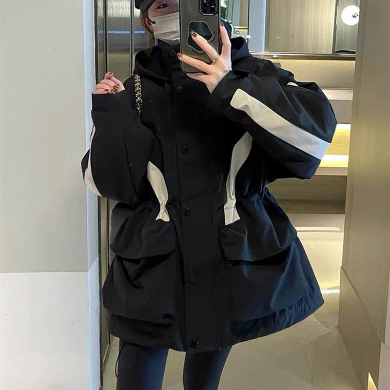 拼色冲锋衣羽绒服女冬季加厚小个子收腰中长款白鸭绒时尚派克服