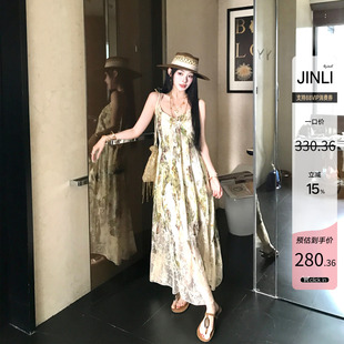 JINLI锦里 度假风绝美吊带连衣裙女露背夏2026新款气质绿天丝长裙