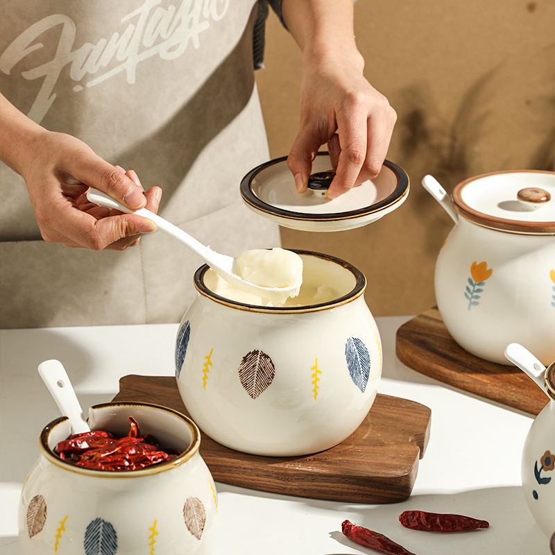 舍里陶瓷耐高温装猪油罐