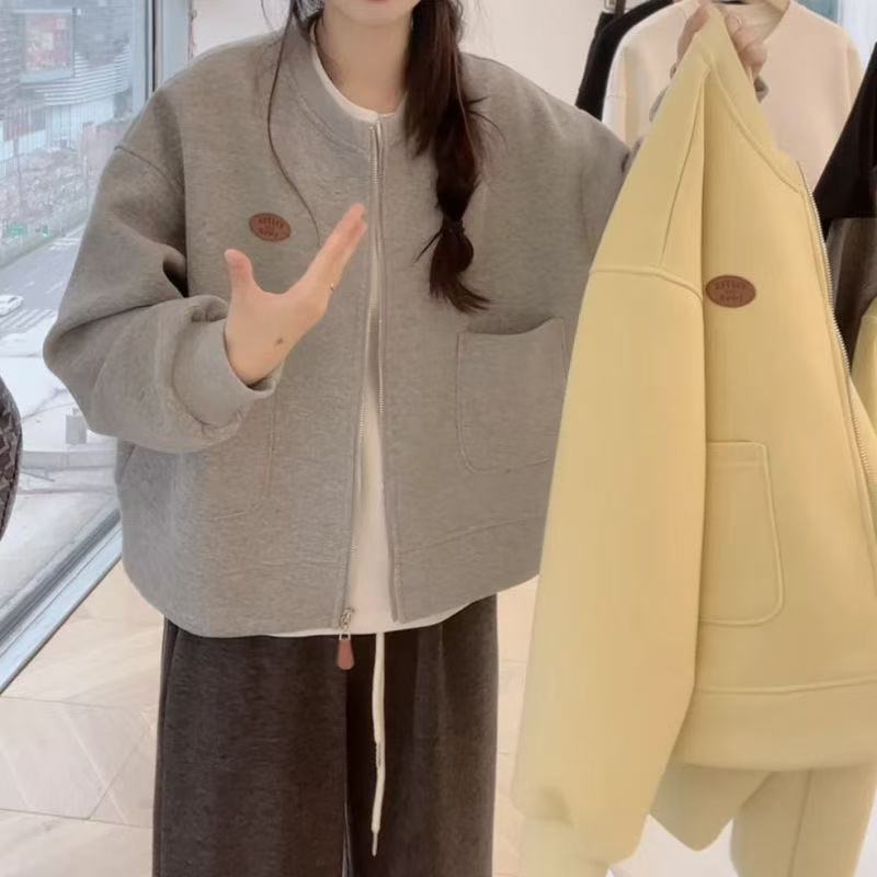 小个子春季简约百搭棒球服外套女早春正流行2026新款宽松圆领开衫