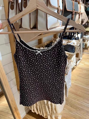 Brandy Girl新款花边蝴蝶结短款小吊带bm背心女纯欲风外穿上衣女