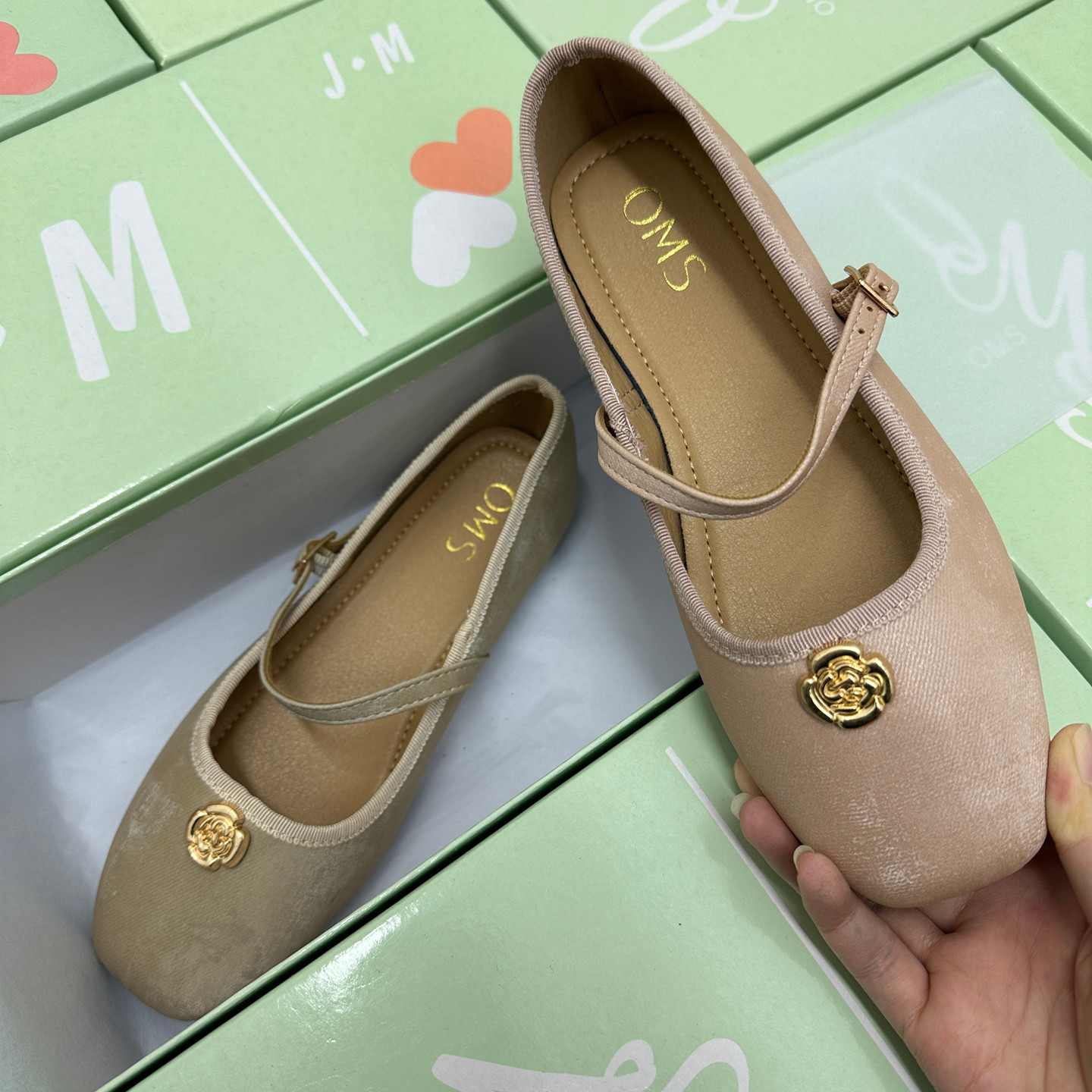 外贸大码方头浅口单鞋一字带扣磨砂面温柔百搭平底玛丽珍鞋女,女鞋,玛丽珍鞋,淘宝优惠券,粉丝福利购,淘宝优惠卷