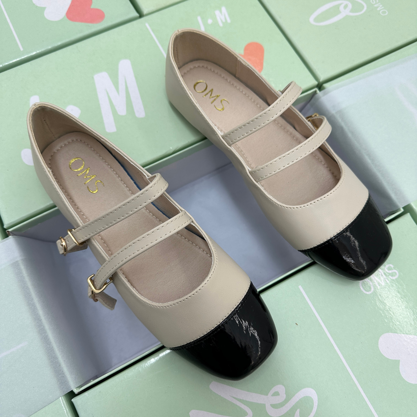 简约百搭拼色方头浅口单鞋通勤小香风轻便一字扣平底玛丽珍女鞋,女鞋,玛丽珍鞋,淘宝优惠券,粉丝福利购,淘宝优惠卷