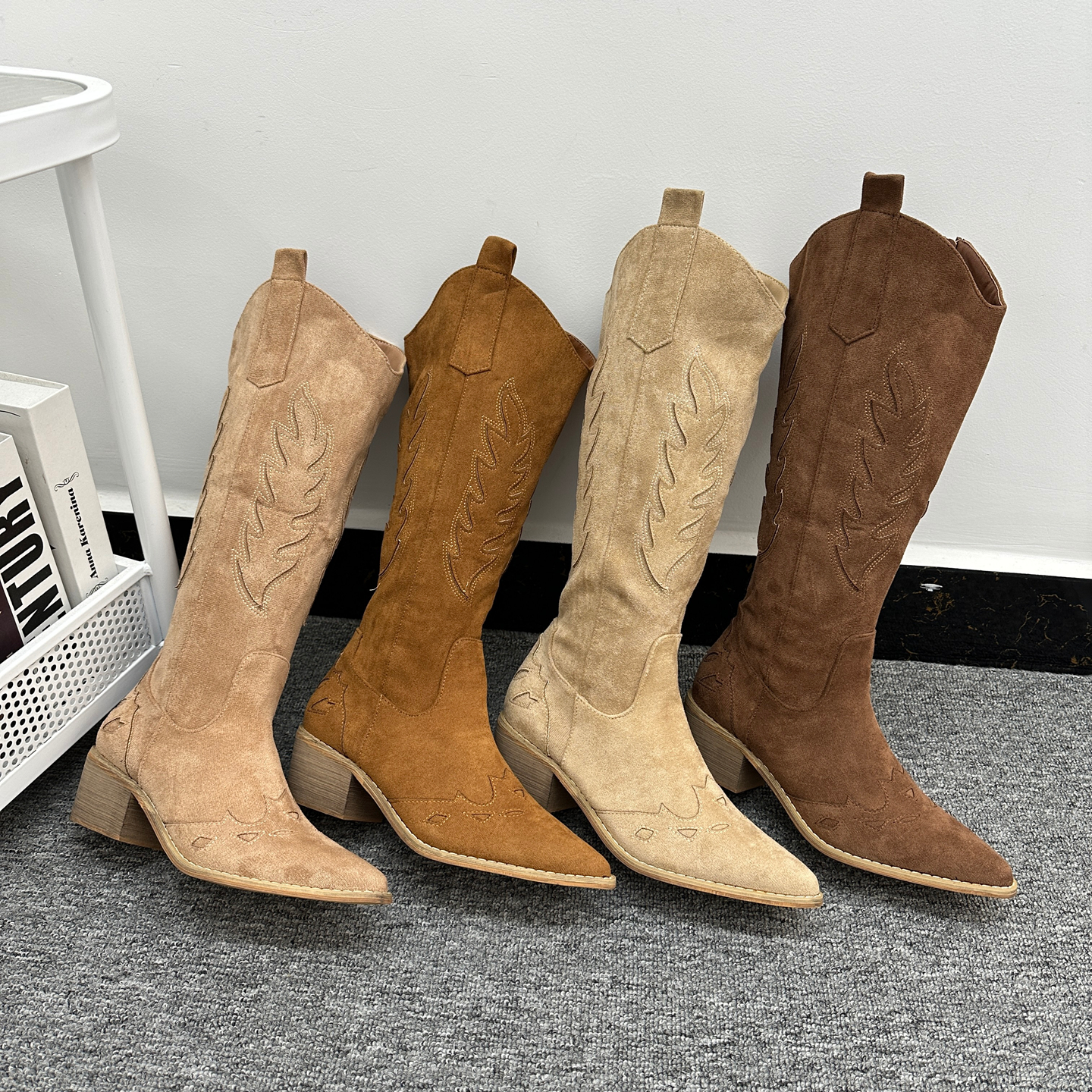 复古风原单大码绒面尖头西部靴