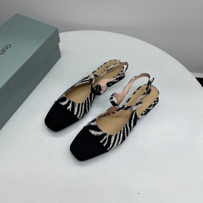 外贸大码拼接斑马纹单鞋女时尚方头一字扣舒适透气低跟包头凉鞋,女鞋,时装凉鞋,淘宝优惠券,粉丝福利购,淘宝优惠卷