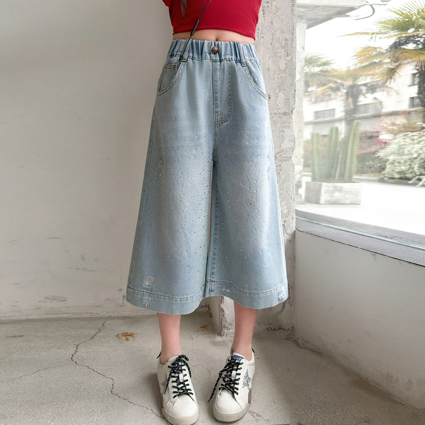 女童裤子夏季薄款儿童浅色七分裤2026新款洋气夏装大童亮钻牛仔裤