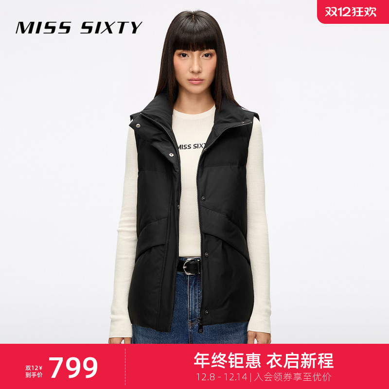 利落短款版型 无袖设计 拉链按扣双重门襟