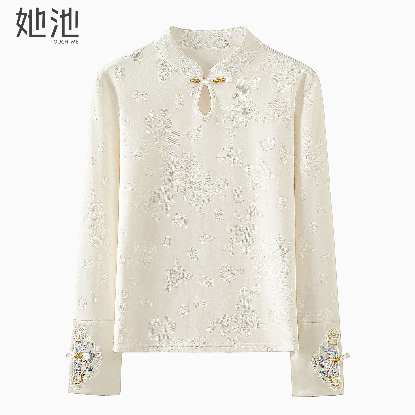 她池长袖刺绣立领盘扣打底衫