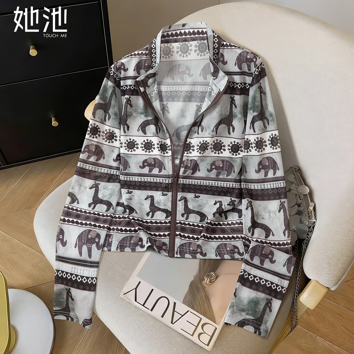 她池立领外套2026春装新款女装复古印花修身短款气质长袖上衣