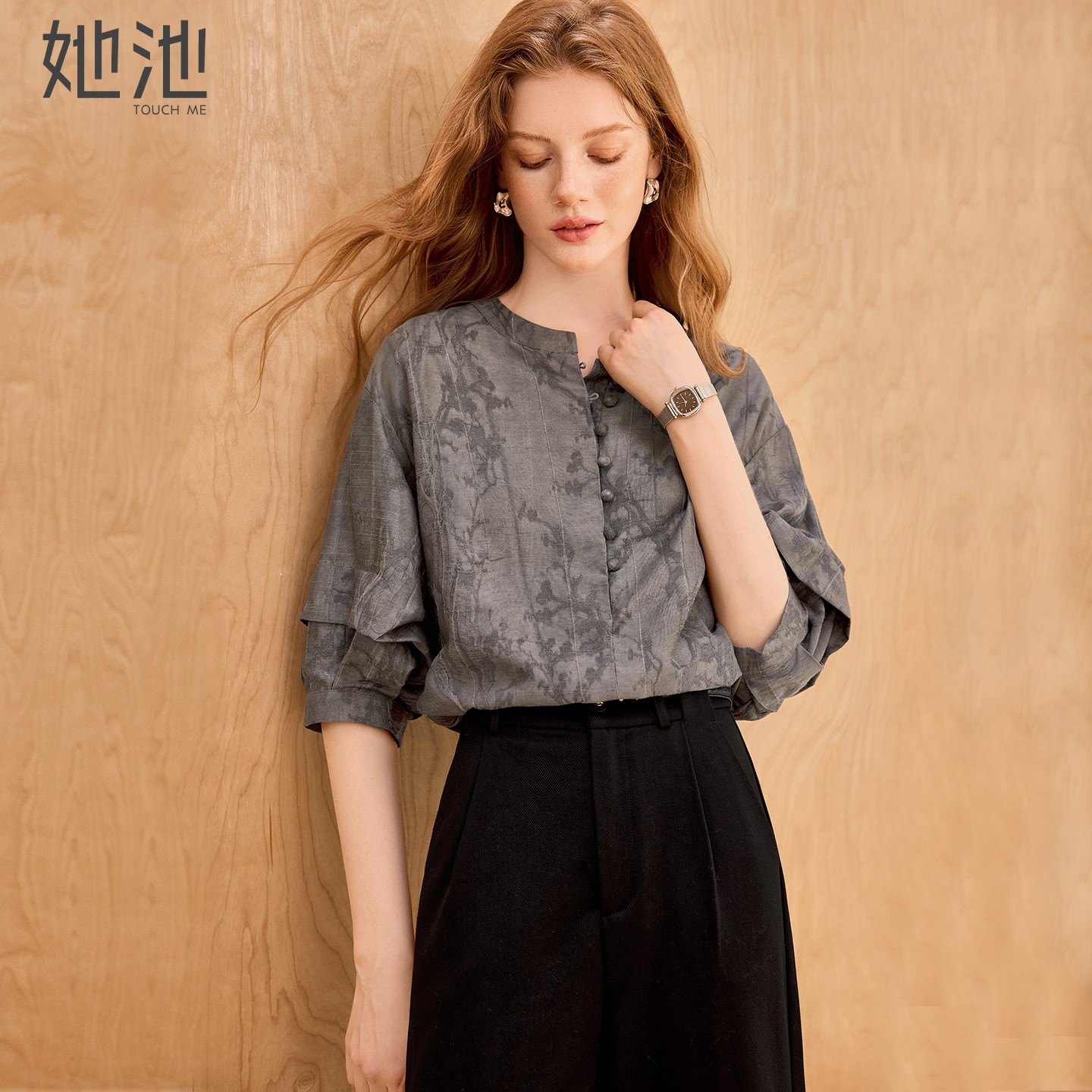 她池宽松款衬衫2026春装新款女装复古气质圆领落肩五分袖短款上衣