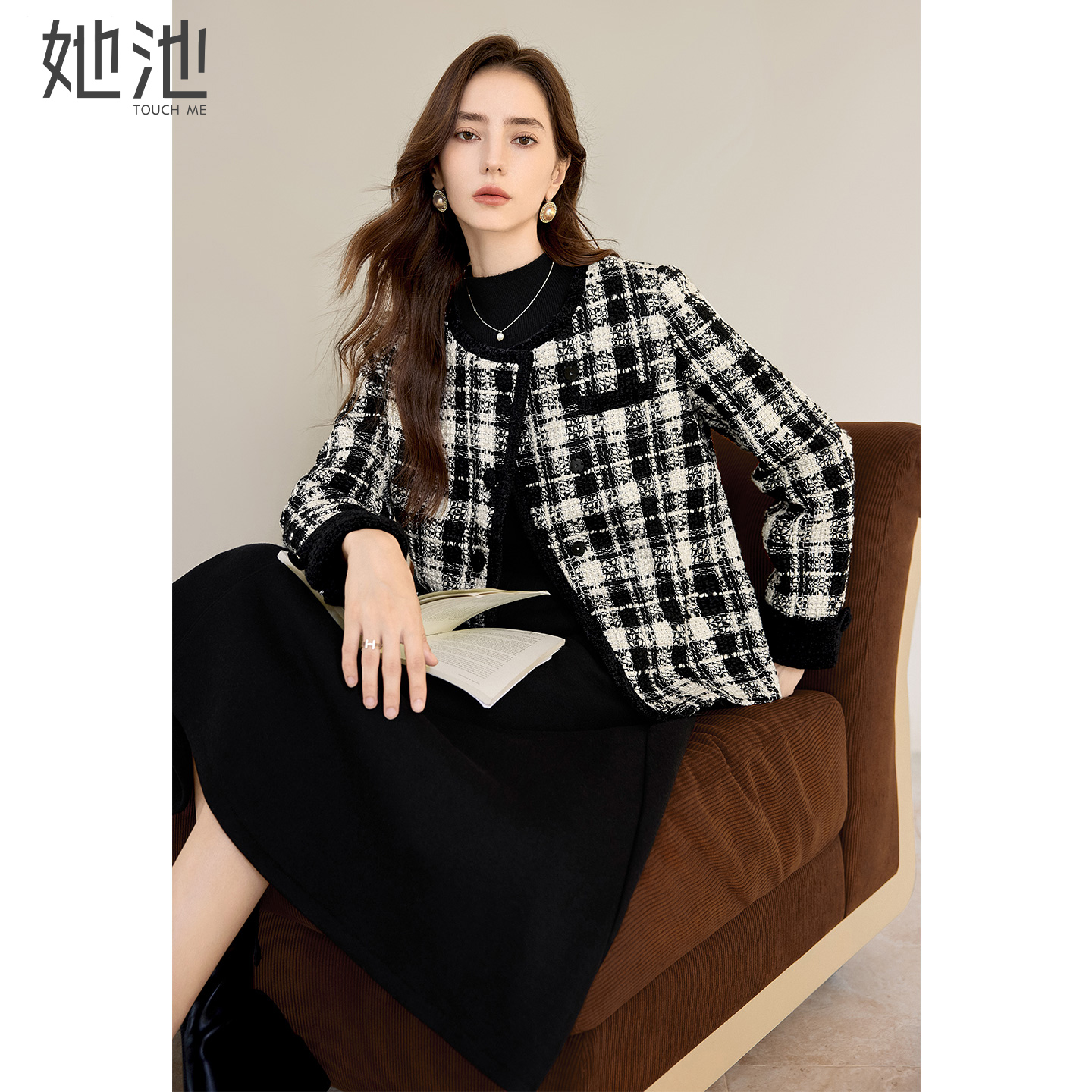 她池小香风短款拼接撞色外套