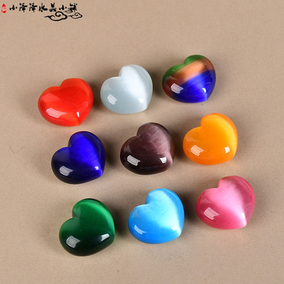美丽彩色水晶猫眼石爱心摆件