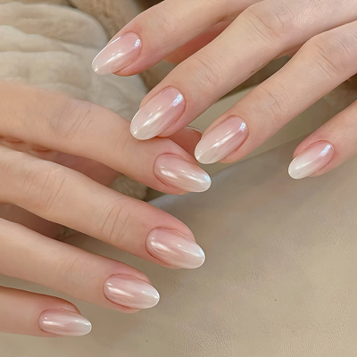 纯手工海莉乳白色穿戴甲短款显白