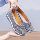 中老年耐磨鞋 春秋季 老北京布鞋 平跟软底软绵防滑绣花鞋 新款 妈妈鞋