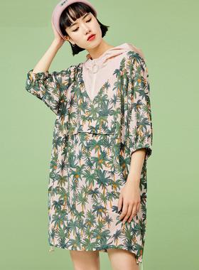鸟2021夏款 AWFA91535棕榈叶连帽连衣裙女休闲七分袖度假风裙子