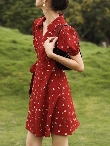 连衣裙女夏收腰显瘦2023新款法式气质赫本风雪纺红色中长衬衫裙子