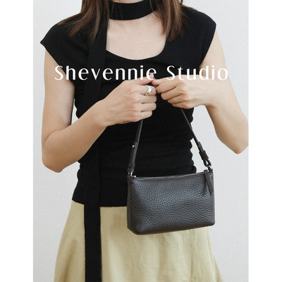 质感极简软皮头层牛皮小方包