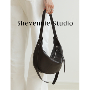Shevennie2025复古牛皮牛角包黑色百搭月牙包腋下包hobo包