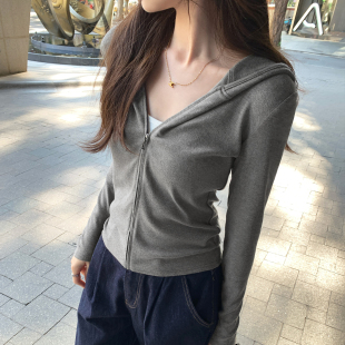 休闲运动外搭防晒上衣 外套女2026新款 早秋独特超好看连帽长袖 开衫