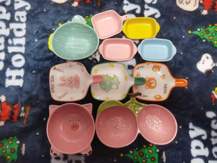 蜜袋鼯食盆仓鼠松鼠花枝鼠陶瓷分隔盘两格盘食盆食碗防反倒可爱萌