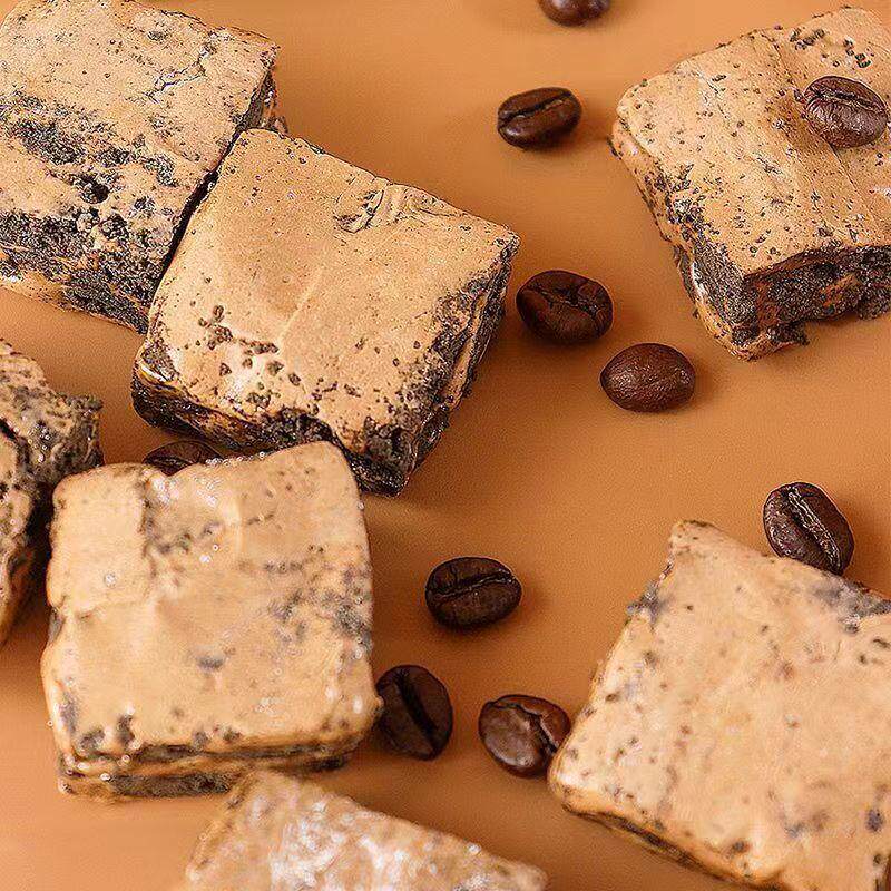 太古屋日式巧克力雪花酥饼干可可奶芙休闲小零食牛扎糖喜糖果