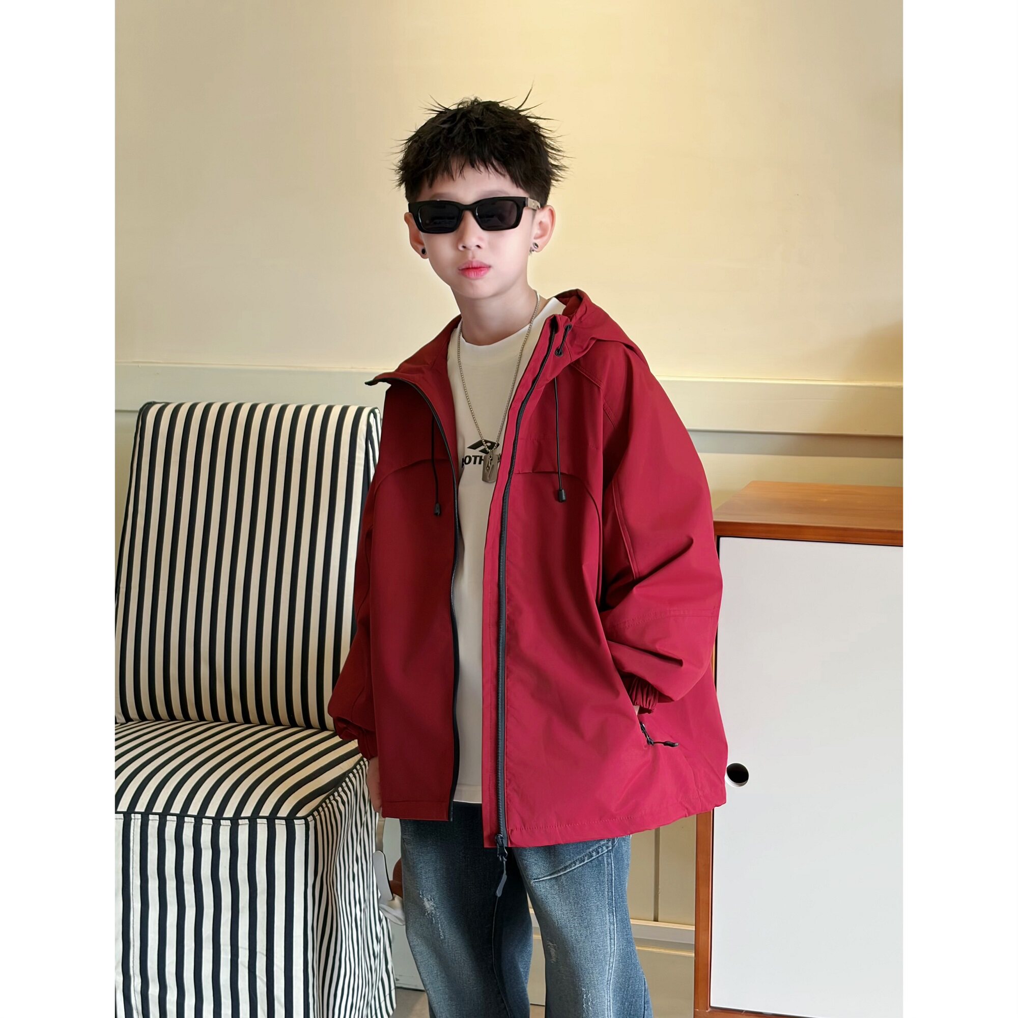 男童春装连帽冲锋衣外套2026新款儿童薄款上衣春秋户外外套潮酷洋