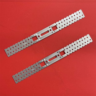 可耐福U型安装夹直接固定在建筑顶棚轻钢龙骨石膏板吊顶隔墙配件