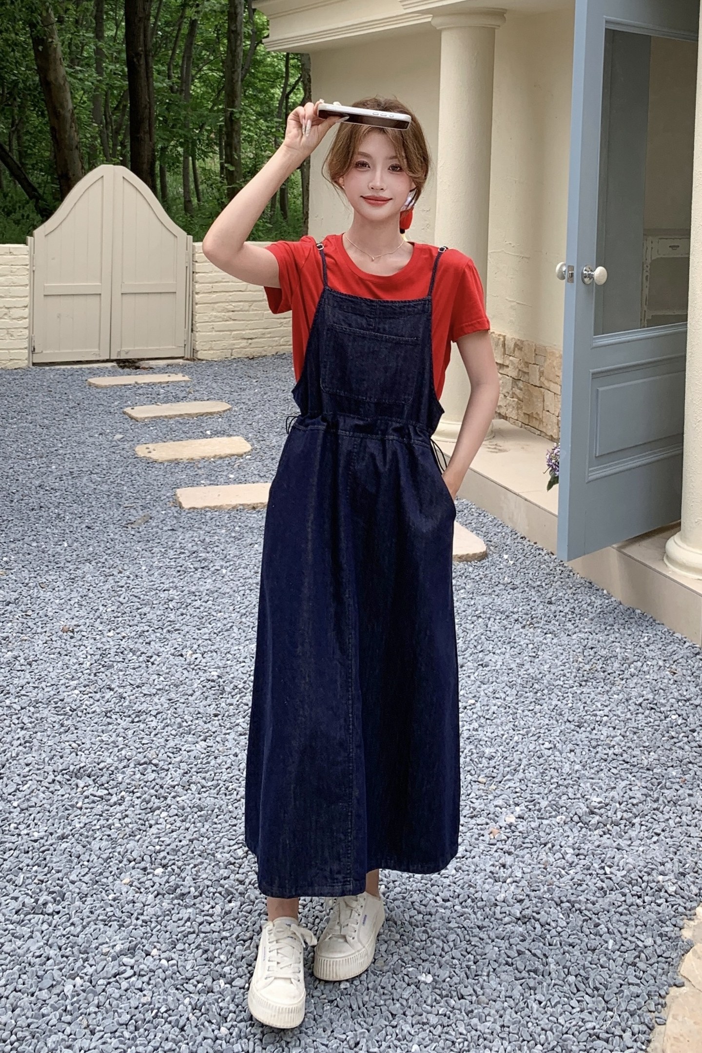 夏日绝美俏皮小套装女2025年新款韩版薄款牛仔吊带裙短袖T恤套装,女装连衣裙,Yologo