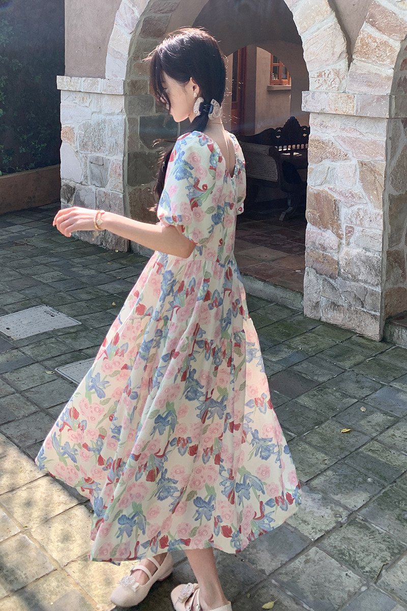 多巴胺方领碎花连衣裙女夏2024新款法式温柔初恋气质显瘦仙女长裙,女装连衣裙,Yologo