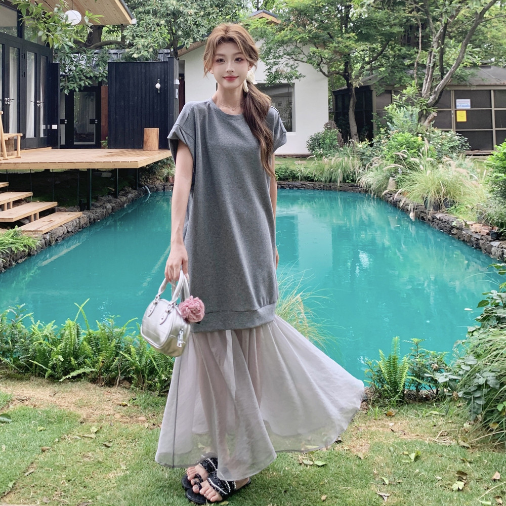 独特漂亮黑色无袖卫衣连衣裙女夏慵懒松弛感鱼尾背心长裙假两件套,女装连衣裙,Yologo