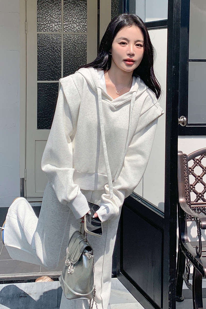 韩系学院风减龄连帽卫衣女秋季新款休闲运动宽松阔腿裤,女装运动套装,Yologo
