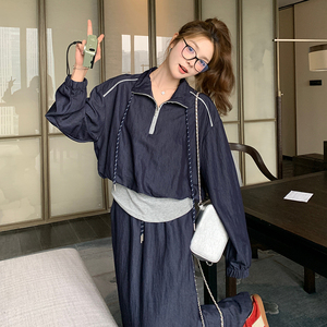 深蓝色慵懒运动风一整套穿搭女2025春季新款假两件上衣半身裙套装图片