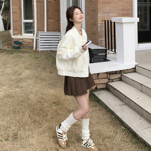 肌理感国风棒球服外套女春秋2025新款白色新中式夹克温柔风奶乎乎图片