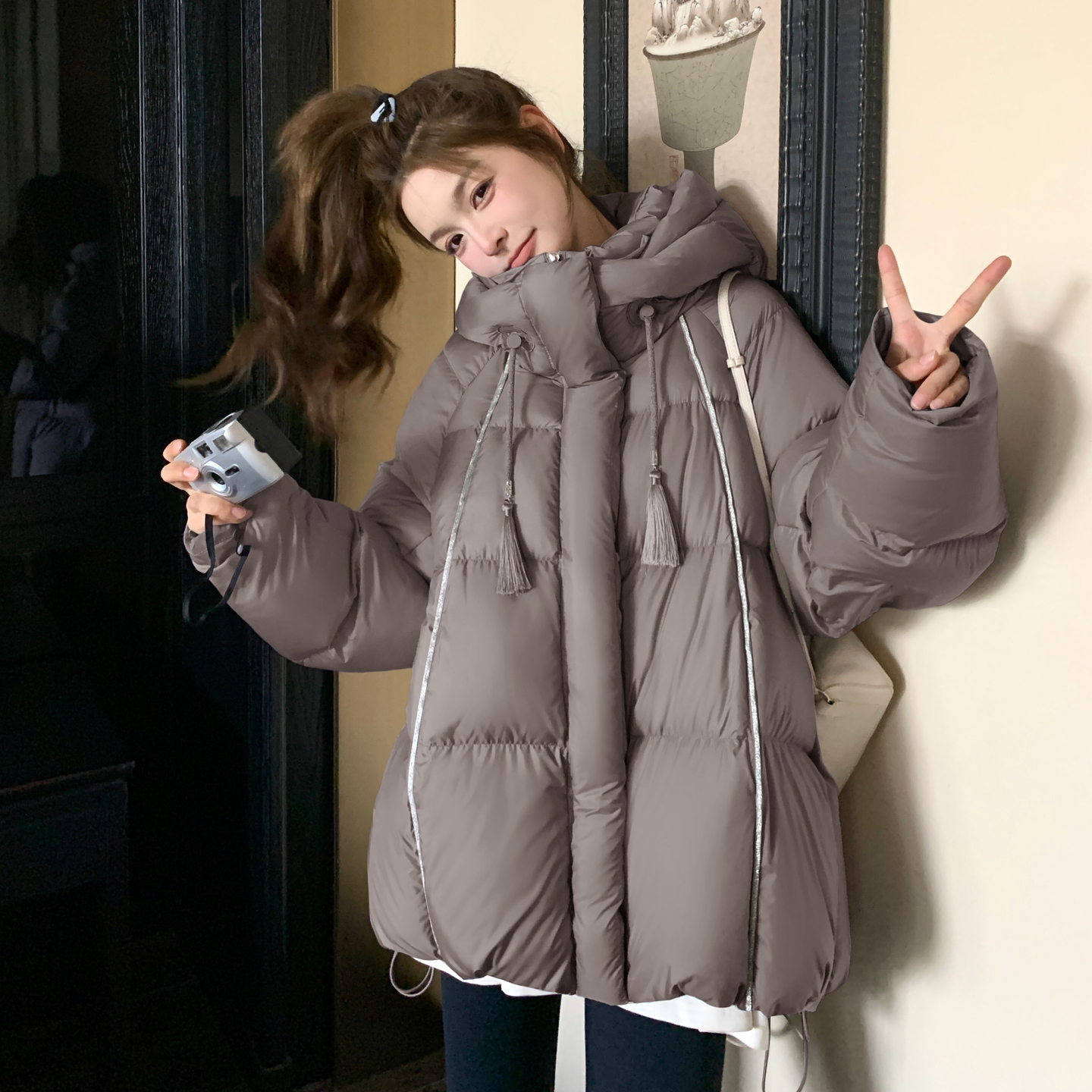 现货数据好263-S918-P335-K49890绒灰色，女装羽绒服，Yologo