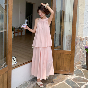 粉色甜美无袖挂脖上衣半身裙两件套女2025夏季新款简约气质套装潮图片