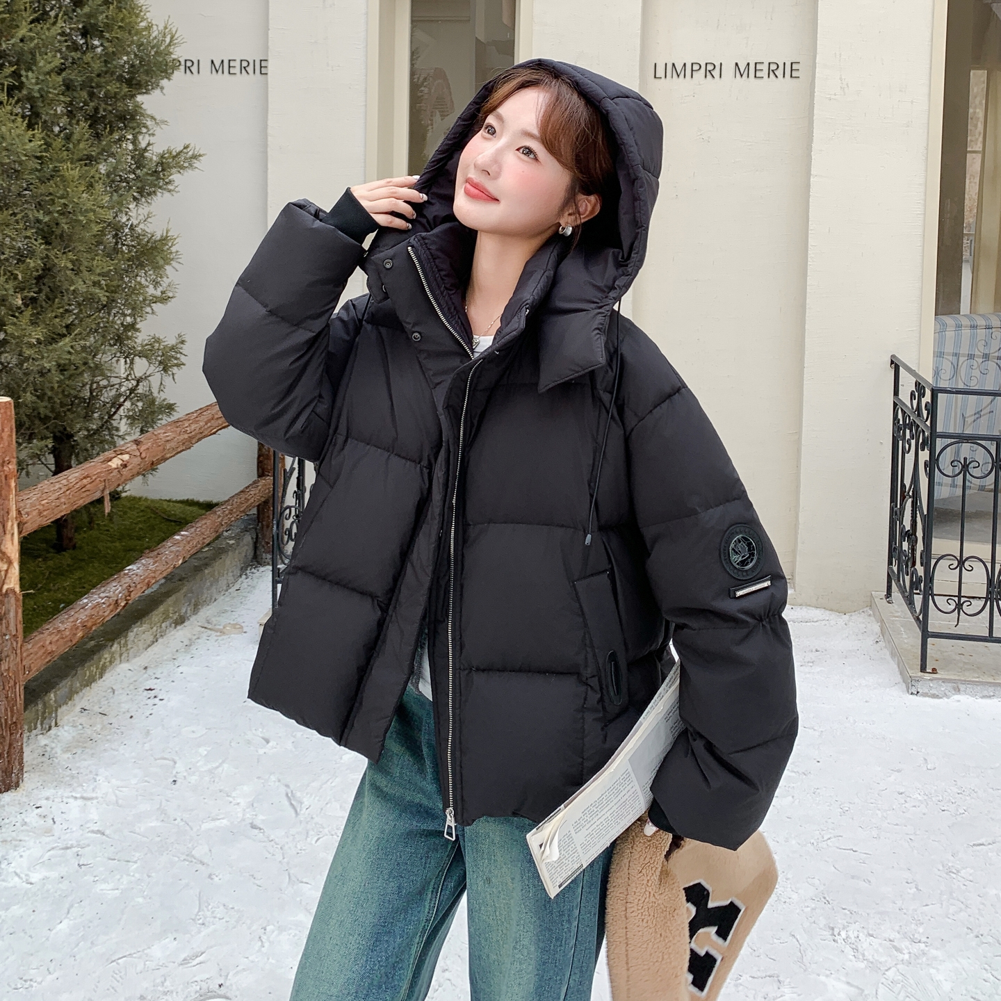 新款现货B263-S2083-P235-K34850羽绒，女装羽绒服，Yologo
