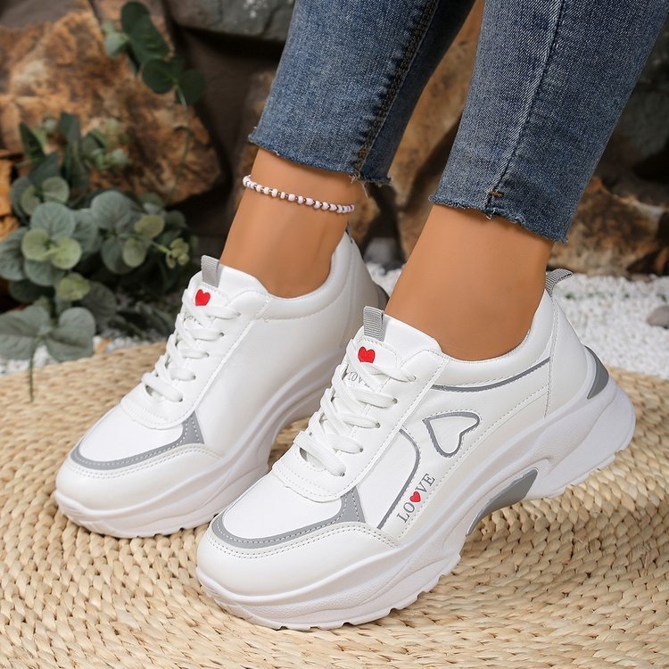 运动鞋女春夏2025新款ins百搭透气小白鞋学生平底轻便老爹鞋子潮