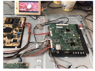 原装海尔LE43A700K主板0091802300 V0.3配屏LTA430HW01