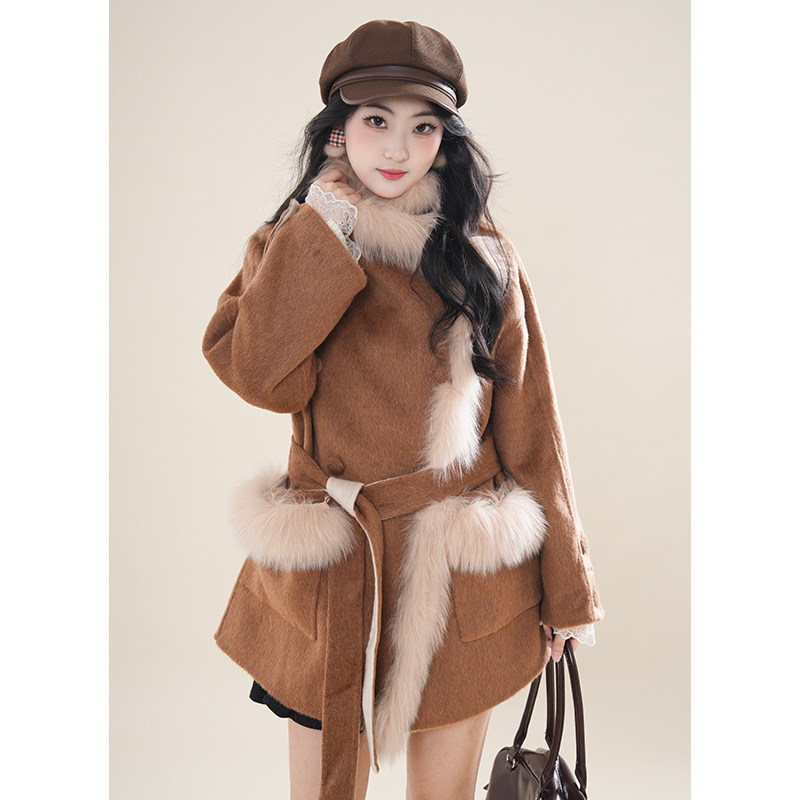 【富家千金】2025冬季新款保暖外套女咖色优雅中长款毛毛拼接大衣